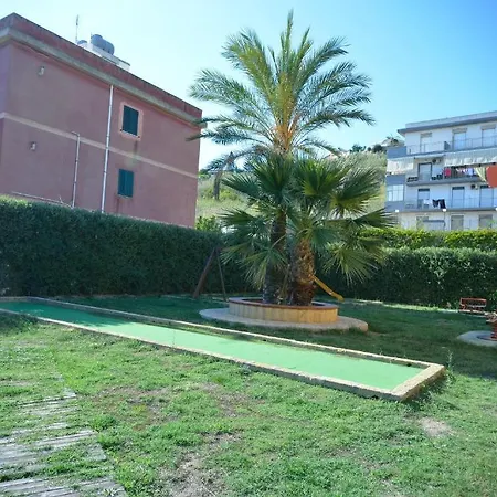 Aparthotel Vacanze Ancora 3*