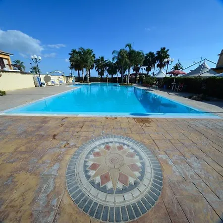 מלון דירות Vacanze Ancora 4*